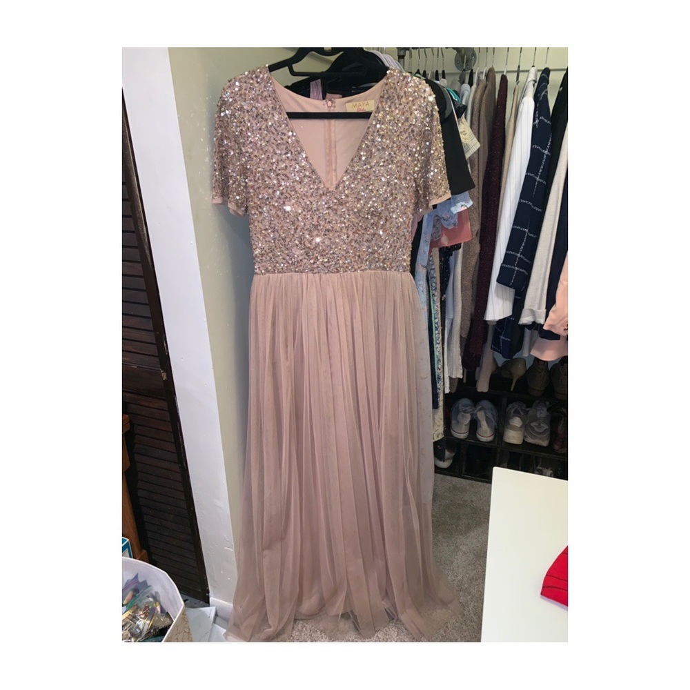 Sequence and tool long formal dress